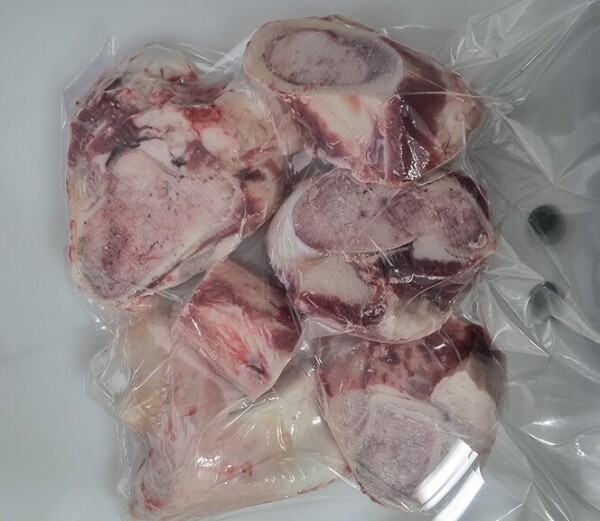 친환경 먹거리 다팜,국내산 송아지 고기 소고기 사골 1kg